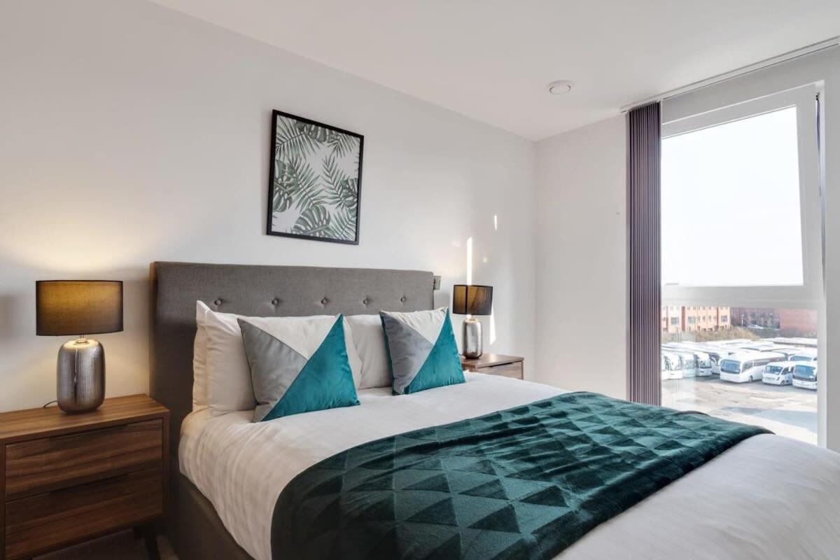 Beautiful 2 Bed Apartment In A Converted Mill Leeds  Eksteriør billede